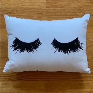 Eyelash Pillow